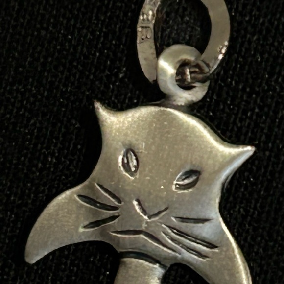 Vintage Sterling Silver Beau Cat Pendant - Picture 5 of 9
